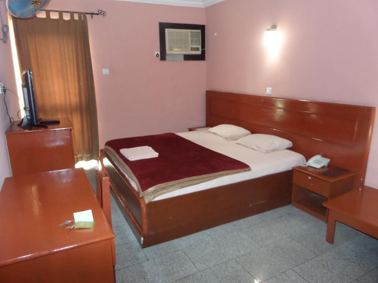 Hotel Newcastle Lagos Eksteriør bilde