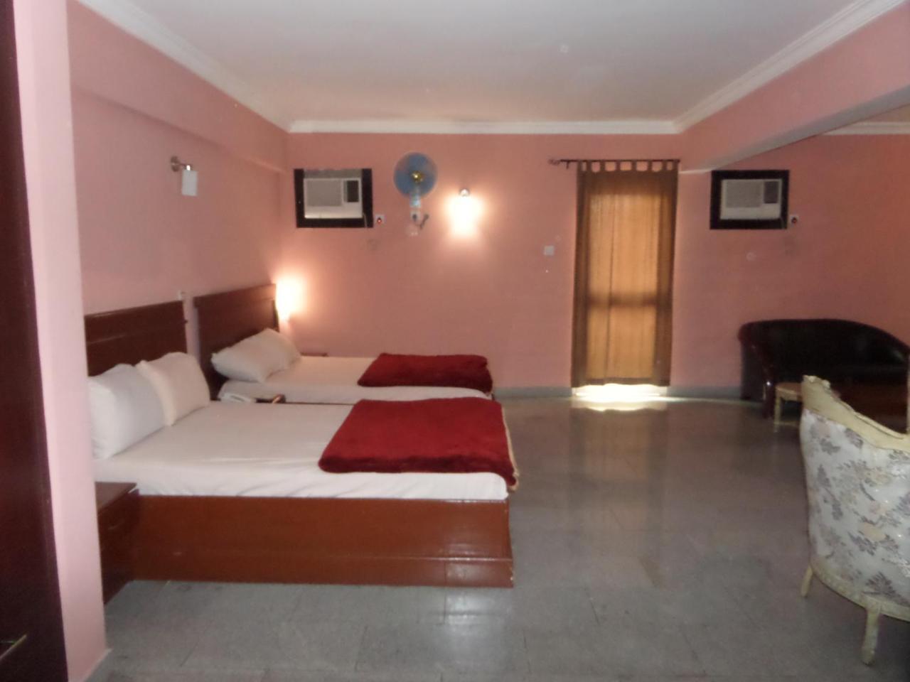 Hotel Newcastle Lagos Eksteriør bilde